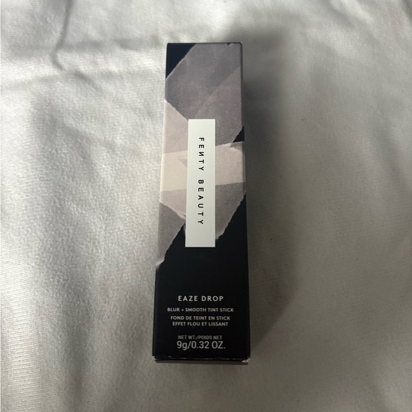 💋2/$25 Fenty eaze drop skin tint stick in 8 - Picture 5 of 8